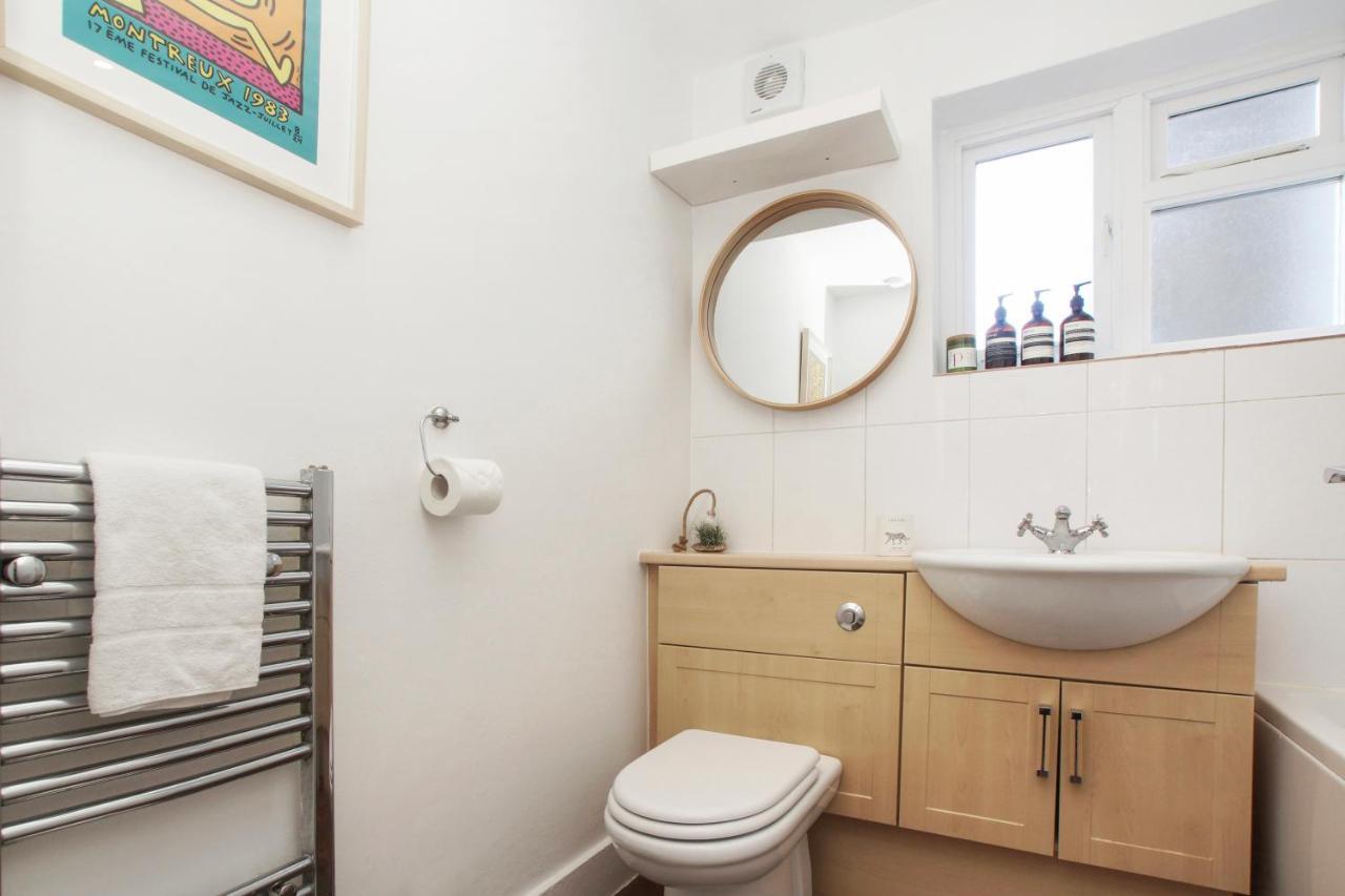 Ferienwohnung Bright, Stylish & Cosy 3-Bed Flat Near Mile End London Exterior foto