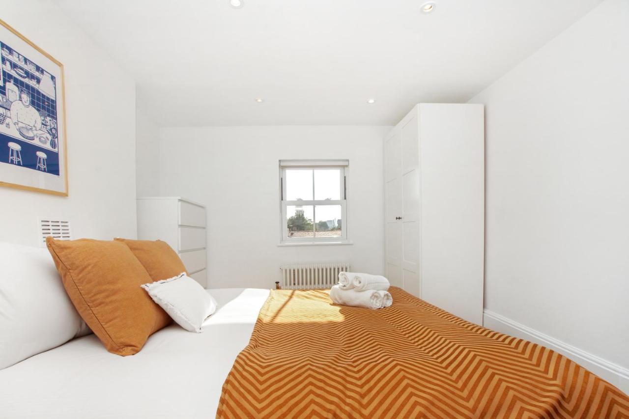 Ferienwohnung Bright, Stylish & Cosy 3-Bed Flat Near Mile End London Exterior foto